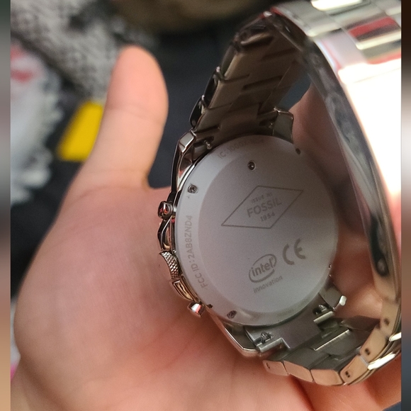 Men's FOSSIL Watch - Valentines Day Gift - Picture 3 of 3